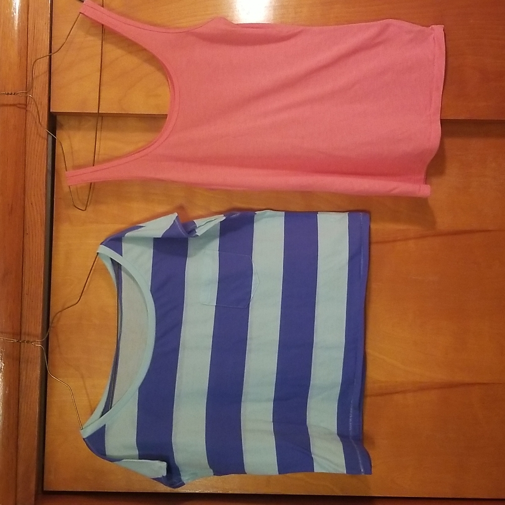 2 ladies tops.  American Eagle and Aerie.  Large